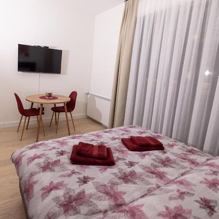 Ferienwohnung Belgrade Waterfront Cozy Symphony 1 Sajmiste Exterior foto