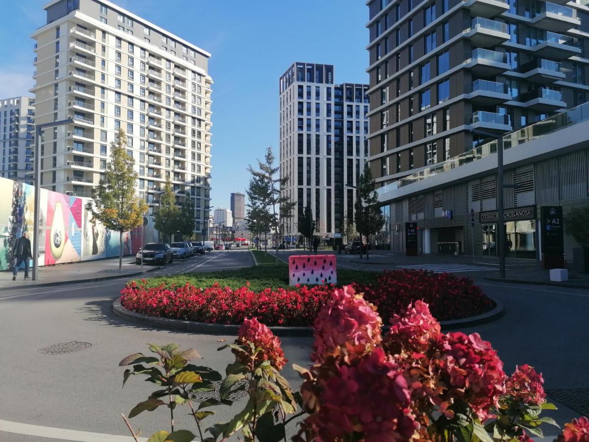 Ferienwohnung Belgrade Waterfront Cozy Symphony 1 Sajmiste Exterior foto